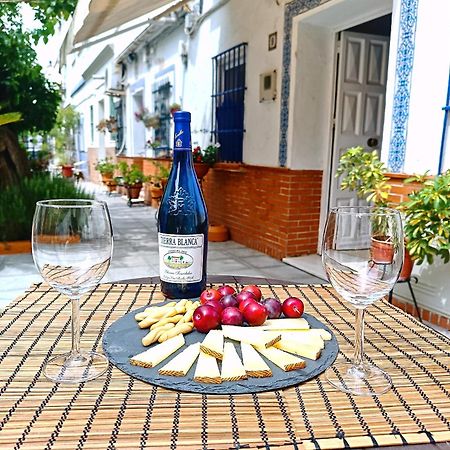 Tipico Y Pintoresco Patio De Vecinos, Con Encanto إشبيلية المظهر الخارجي الصورة