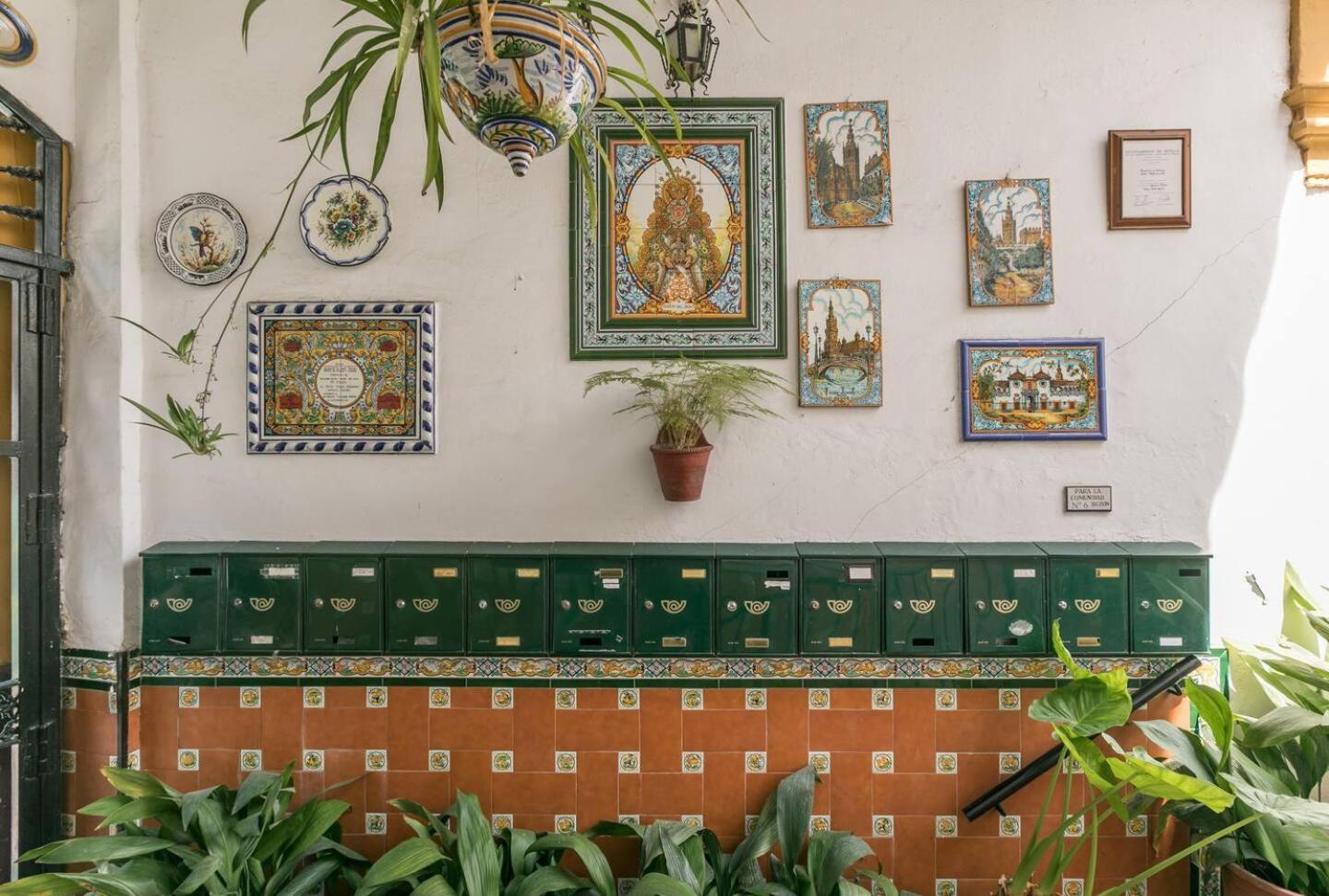Tipico Y Pintoresco Patio De Vecinos, Con Encanto إشبيلية المظهر الخارجي الصورة
